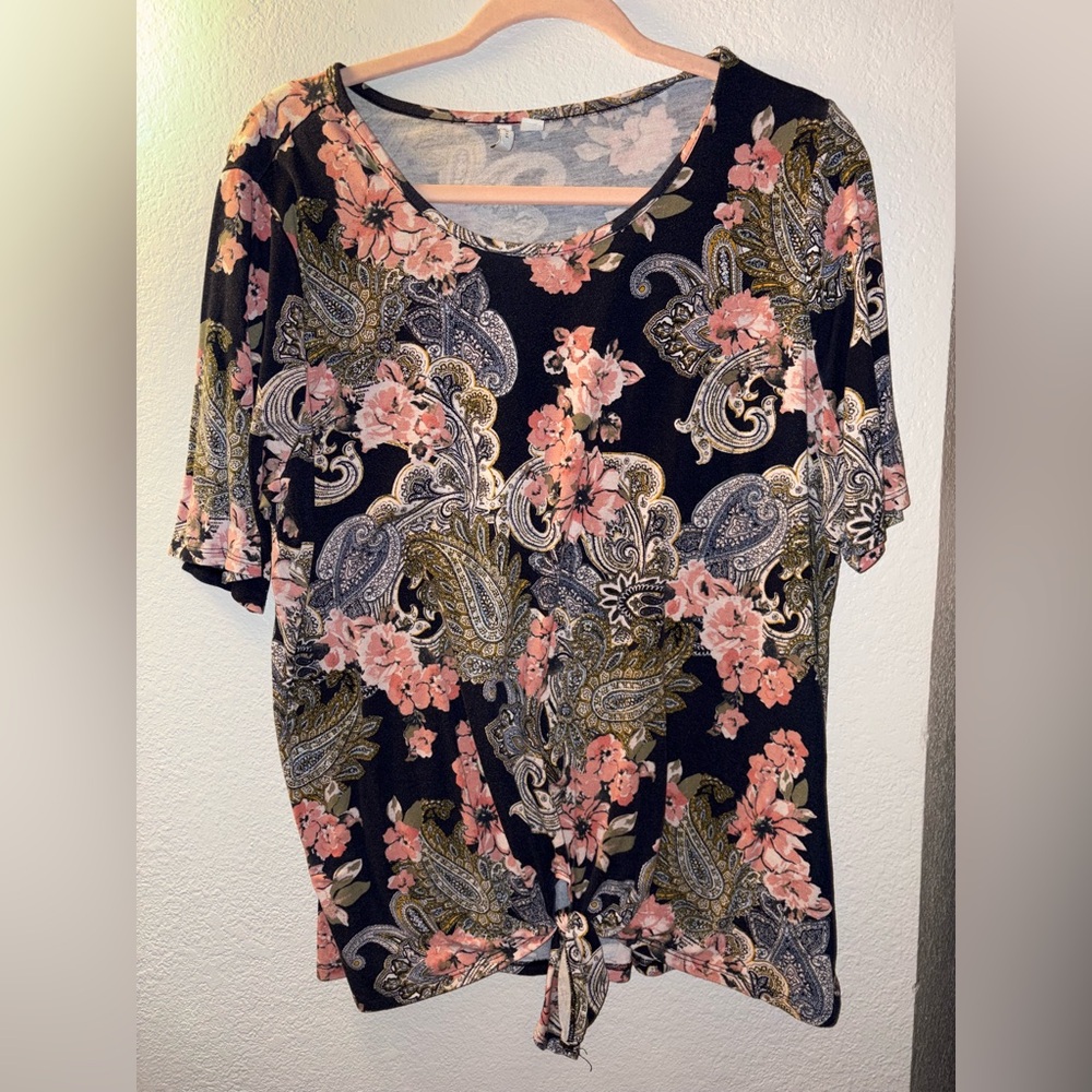 PerSeption Concept Floral and Paisley Blouses - Navy and Red - Picture 6 of 9